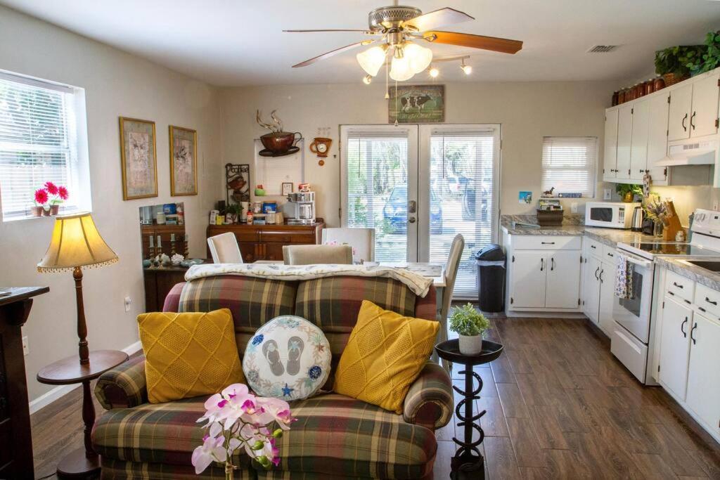 Beach Barn - 5Min To Pcola Beach Gulf Breeze Bagian luar foto